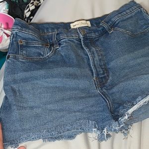 GAP shorts